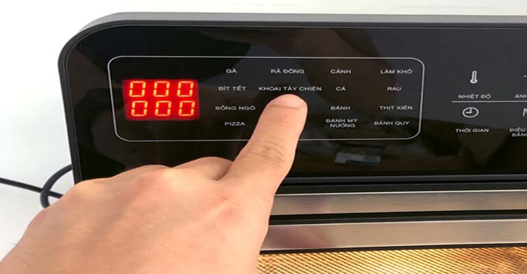 Nồi chiên Hazmikor HCM689 được thiết kế bằng inox sang trọng, dễ dàng vệ sinh Nồi chiên không dầu Hazmikor HCM689