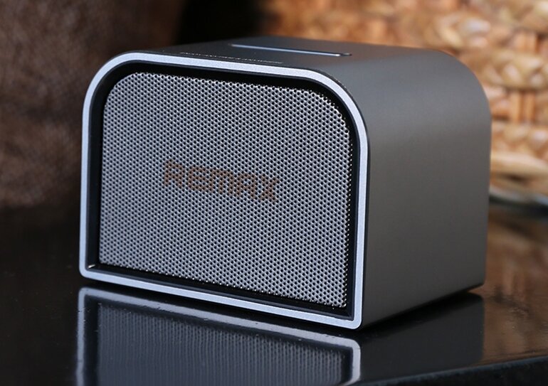 remax RB-M8 mini