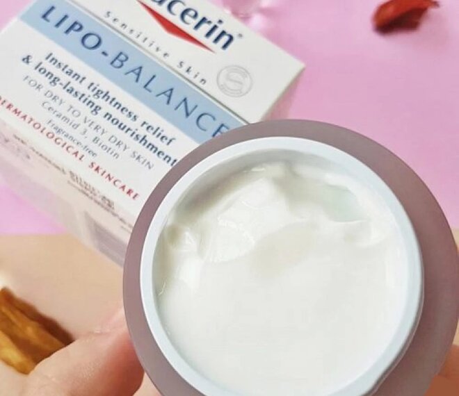 kem dưỡng ẩm Eucerin