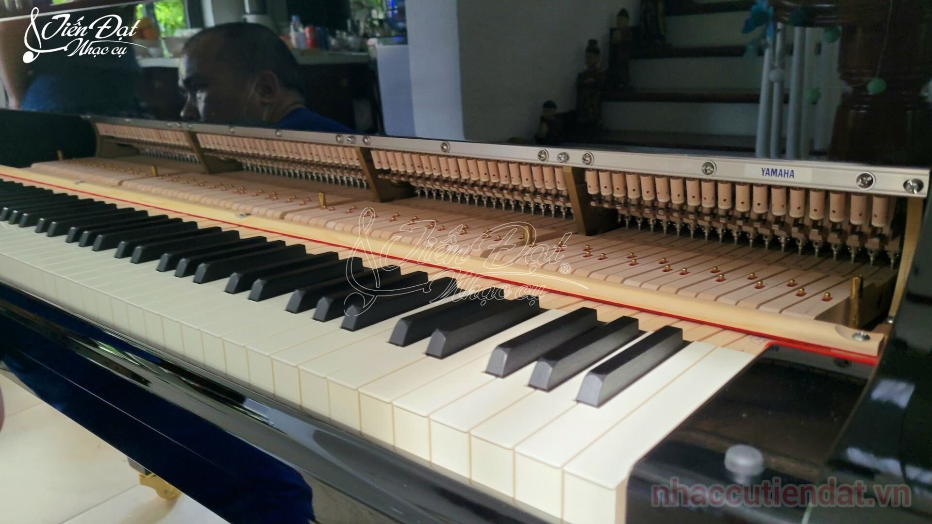 piano-Yamaha-C6X-PE
