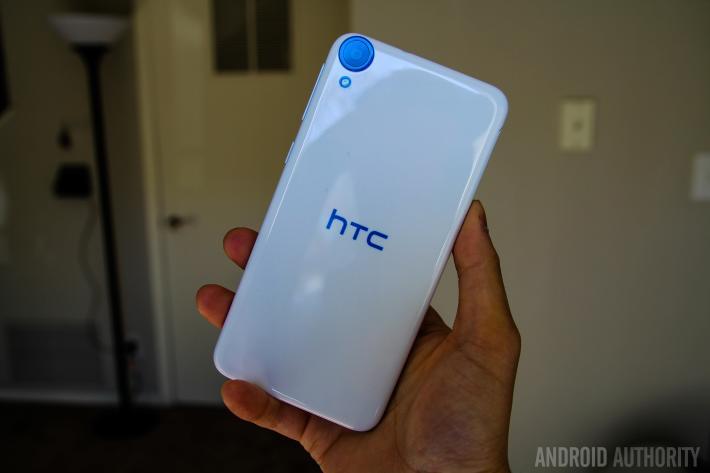 HTC Desire 820 với thiết kế vỏ bóng (Nguồn: Internet)