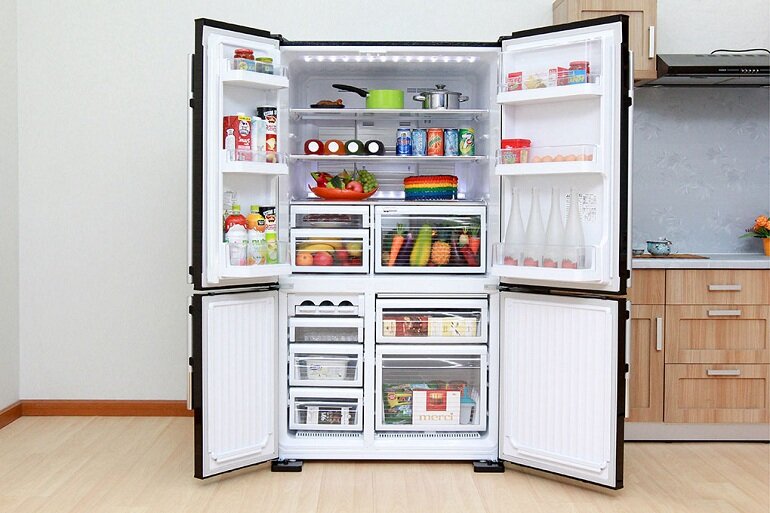 Tủ lạnh 4 cánh điều chỉnh nhiệt độ thuận tiện cho từng ngăn