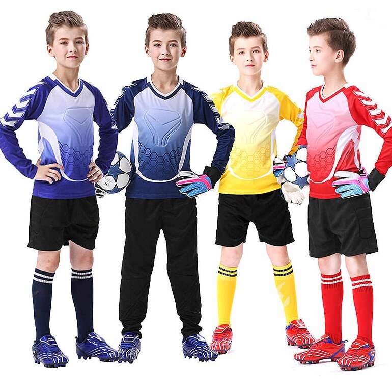 Làm sao để chọn được áo bóng đá trẻ em có chất lượng tốt nhất là điều mà rất nhiều bố mẹ quan tìm hiểu