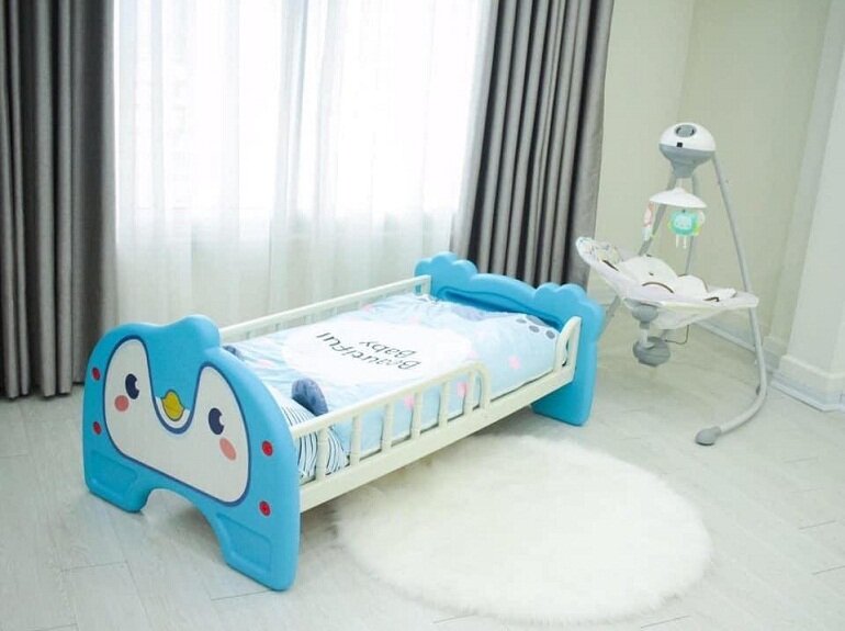 Giường nhựa cho bé sơ sinh hình thú