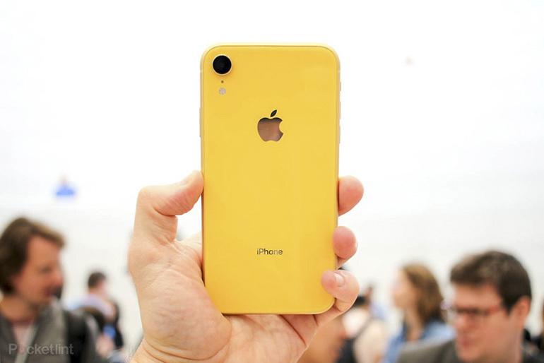 Nên mua điện thoại iPhone Xr hàng xách tay hay hàng chính hãng ở thời điểm hiện tại