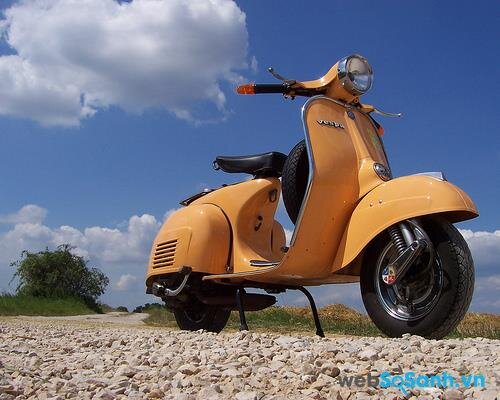 Cảm giác lái Vespa khá chắc chắn