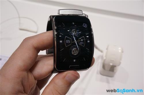 Samsung Gear S. Nguồn Internet