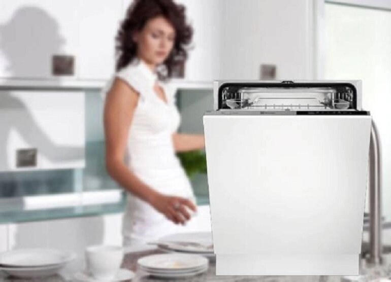 may rua bat Electrolux ESL5343LO