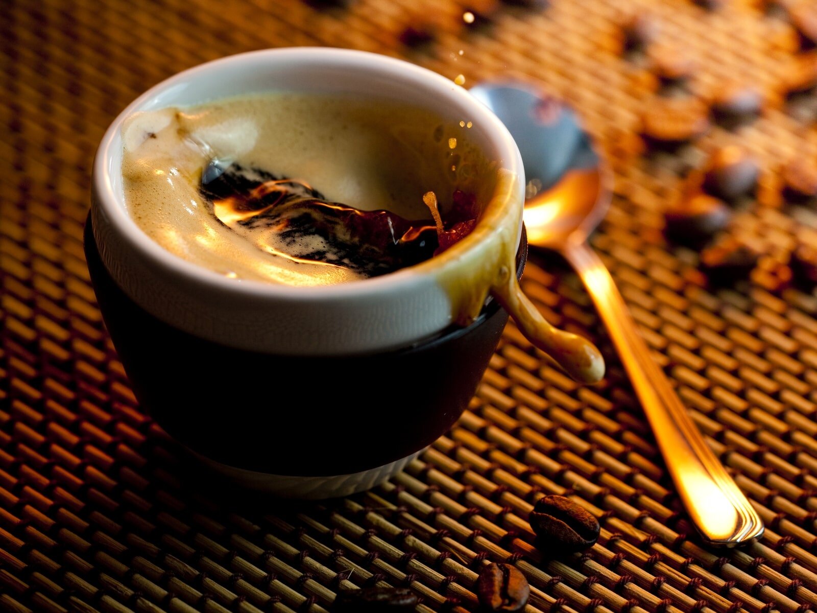 Cà phê Espresso nguyên chất