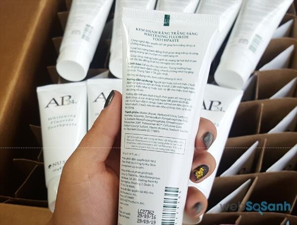 Kem tiến công răng AP24 sản phẩm doanh nghiệp lớn phân phối với phụ đề giờ đồng hồ Việt Kem tiến công răng AP24 sản phẩm doanh nghiệp lớn phân phối với phụ đề giờ đồng hồ Việt