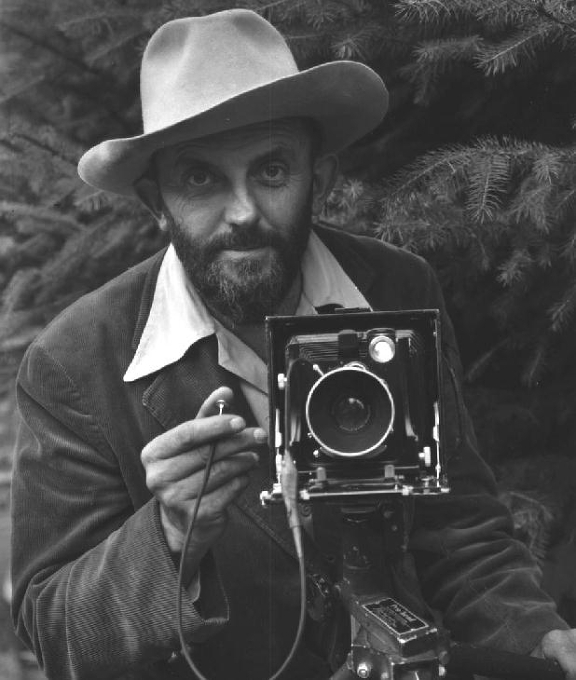 Chân dung nhiếp ảnh gia Ansel Adams