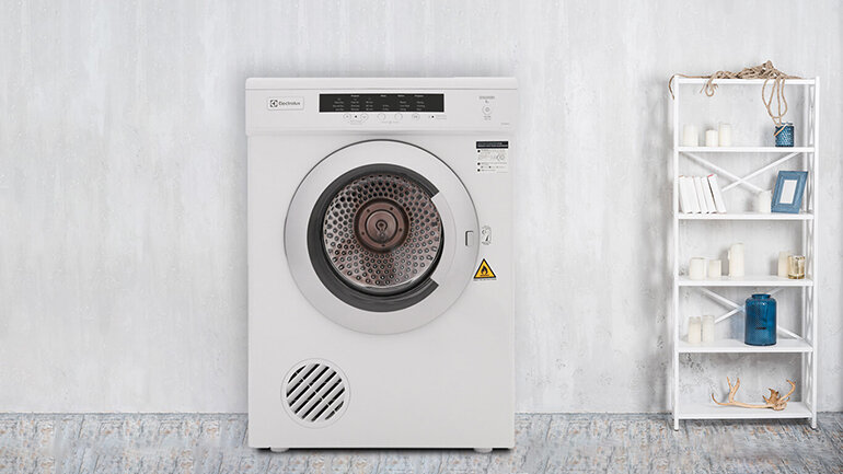 máy sấy quần áo ngưng tụ Electrolux