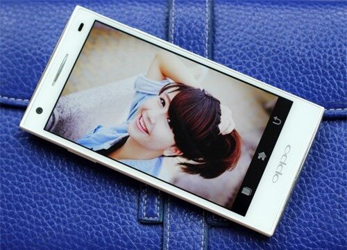 Loạt smartphone giảm giá mạnh trong tháng 12