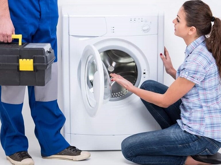 Vệ sinh máy giặt thường xuyên hạn chế tình trạng máy giặt báo lỗi 