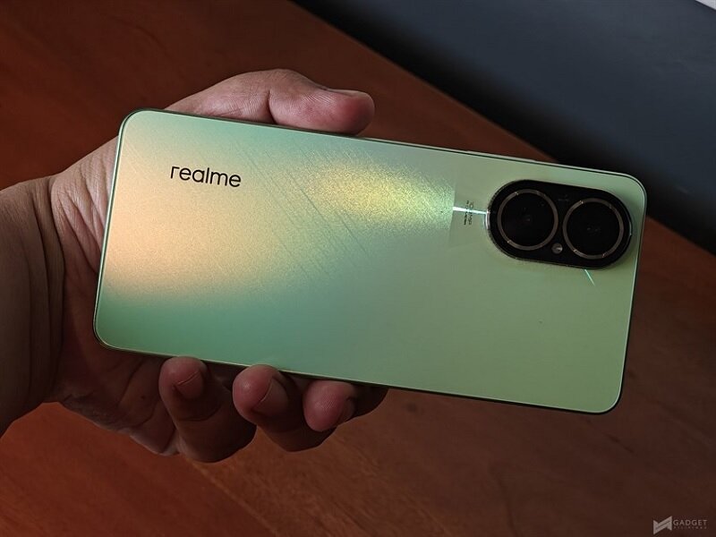 đánh giá realme c67 thiết ké