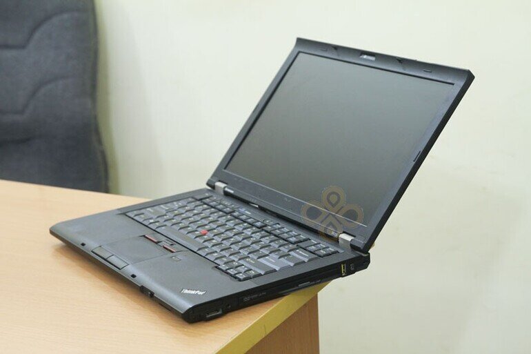 Bàn phím và Touchpad của Thinkpad T410 có những cải tiến mới
