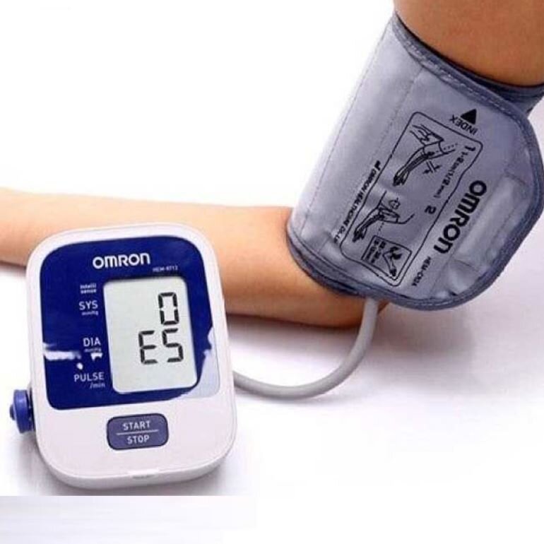 Máy đo huyết áp Ổmn 8712