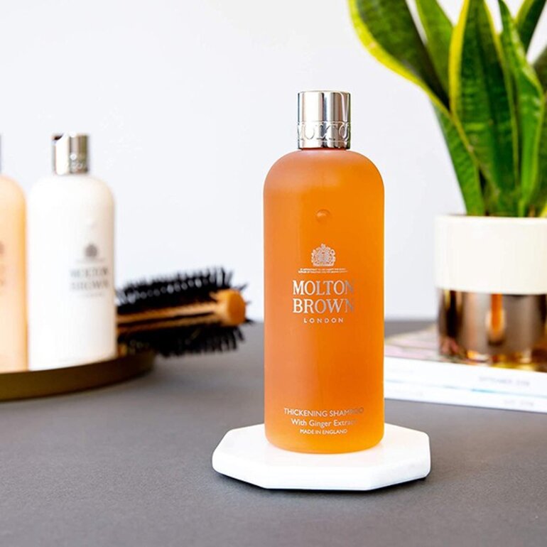 Dầu gội organic Molton Brown London With Ginger Extract