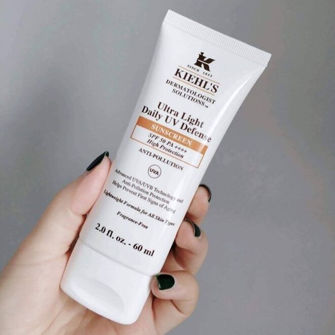 Tone-enhancing sunscreen