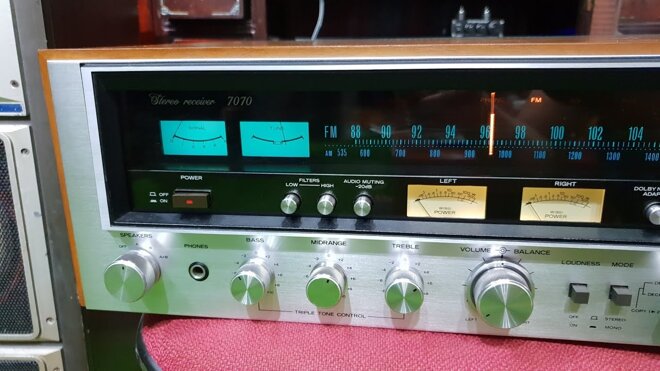 GIỚI THIỆU VỀ DÒNG AMPLY SANSUI 7070