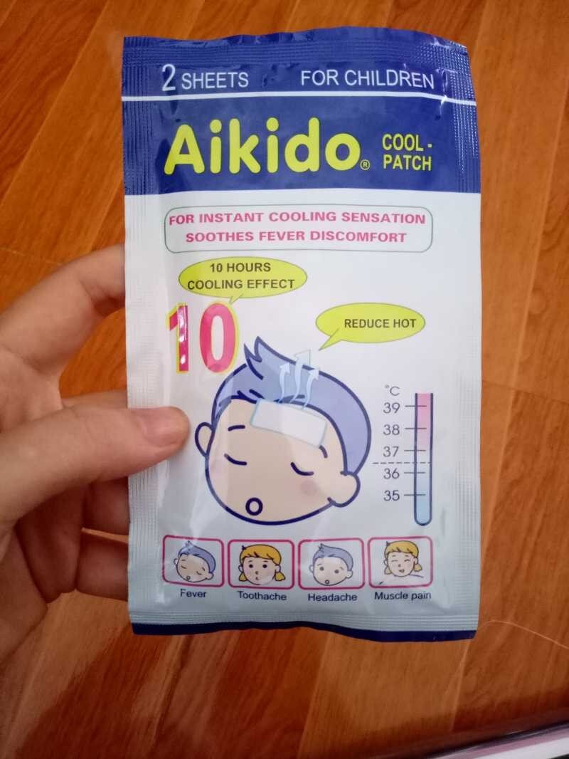 Review miếng dán hạ sốt Aikido cho trẻ sơ sinh có tốt không, cách ...