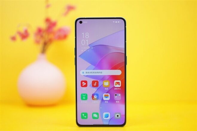 Đánh giá OPPO Reno7 Pro 5G màn hình