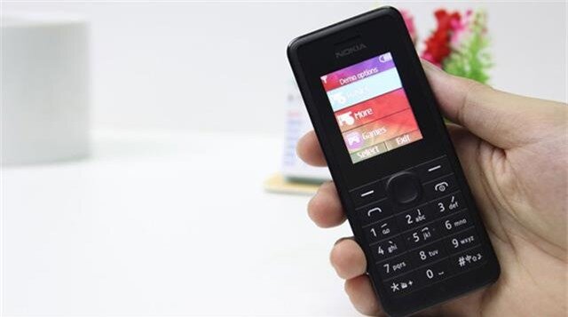 Nokia 106 có giá bán tại thegioididong.com đúng 500 ngàn đồng