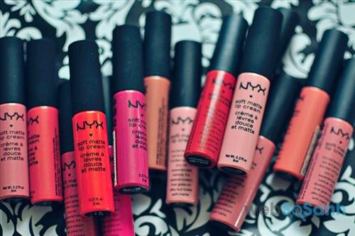 Bảng màu đa dạng và rất dễ đánh chính là ưu điểm của Son NYX Soft Matte Lip Cream