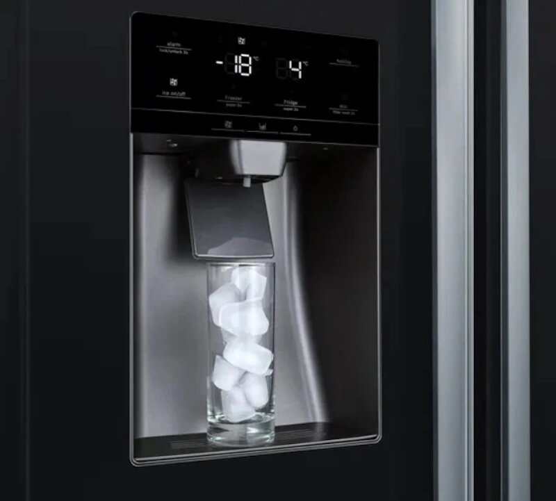 Tủ lạnh side by side Bosch 562 lít KAD93ABEP được trang bị tính năng Ice Dispenser