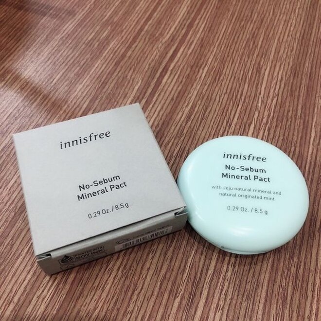 Phấn phủ Innisfree dạng nén kiềm dầu No Sebum Mineral Pact