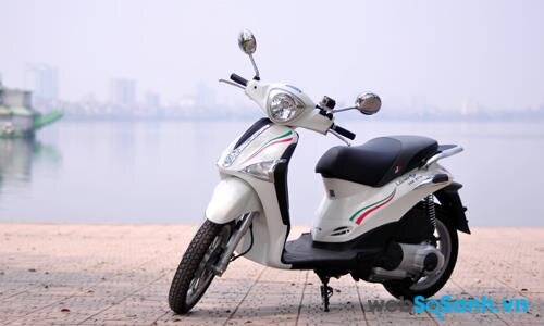 Piaggio Liberty 2015 với camera hành trình