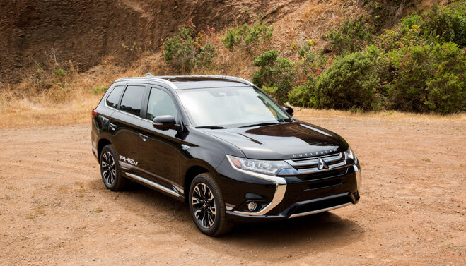 Mẫu xe tiết kiệm nhiên liệu hàng đầu thị trường Mitsubishi Outlander