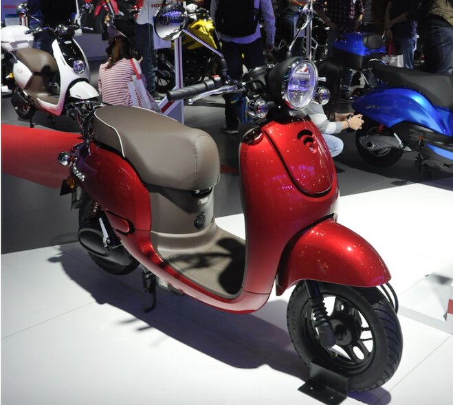 Xe máy điện Honda Mono phù hợp với những ai