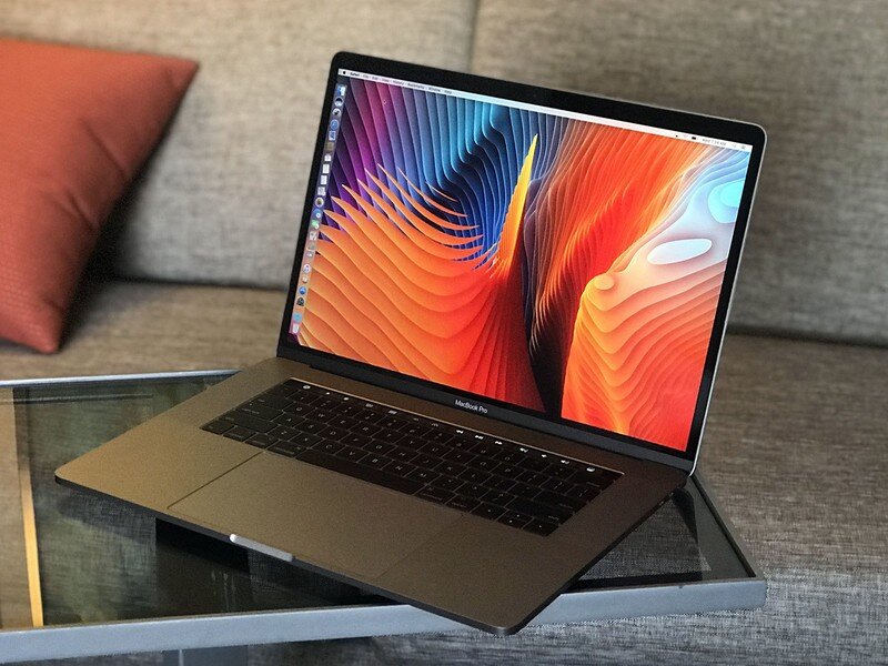 Macbook Pro là một trong những laptop có thiết kế đẹp nhất