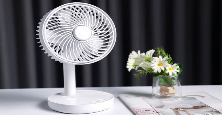 Quạt tích điện để bàn JIPIN JP-F05 chỉ với một lần sạc có thể sử dụng lên đến 12 giờ quạt tích điện JIPIN JP-F05