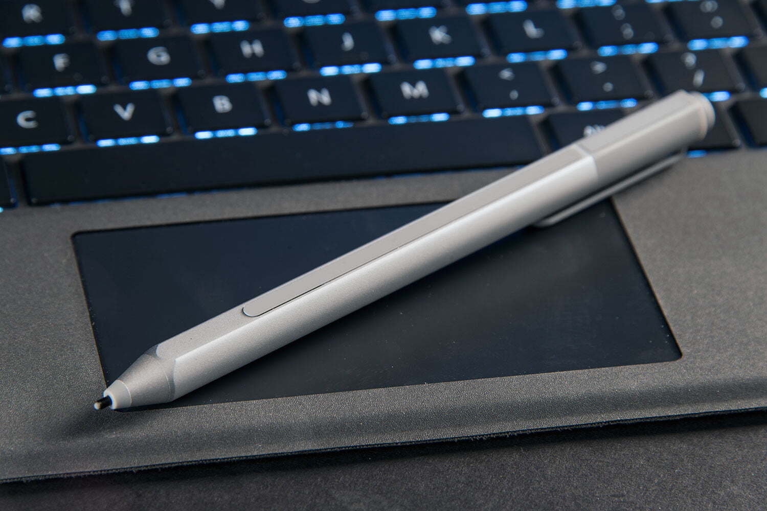 Bút cảm ứng Surface Pen - Cung cấp trải nghiệm tay tốt cho người dùng