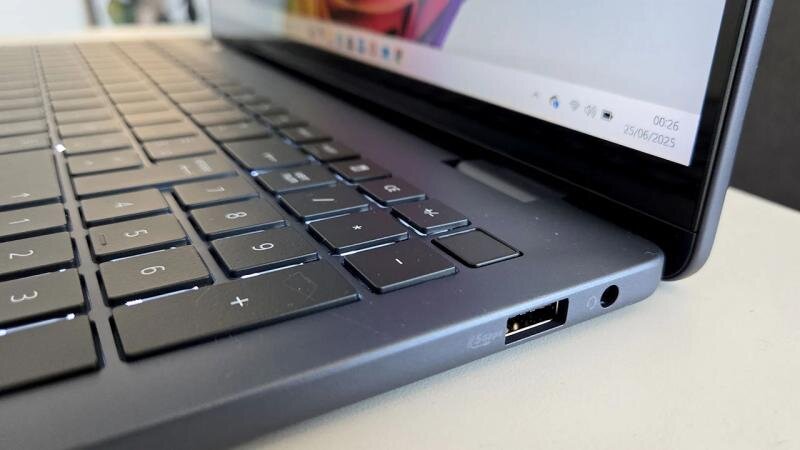 Dell 16 Plus 2 trong 1: Một lựa chọn tốt, nhưng vẫn thiếu một chút