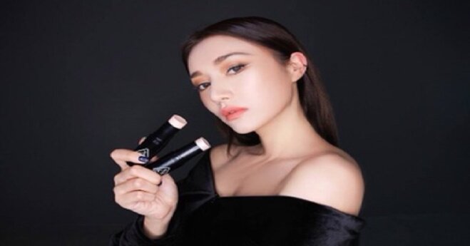 phấn highlight tạo khối 