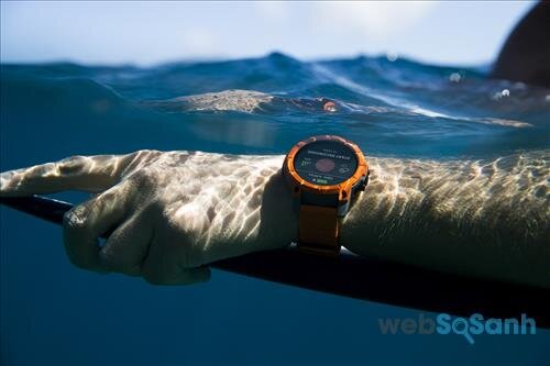 Liệu bạn có cần một chiếc smartwatch chống nước