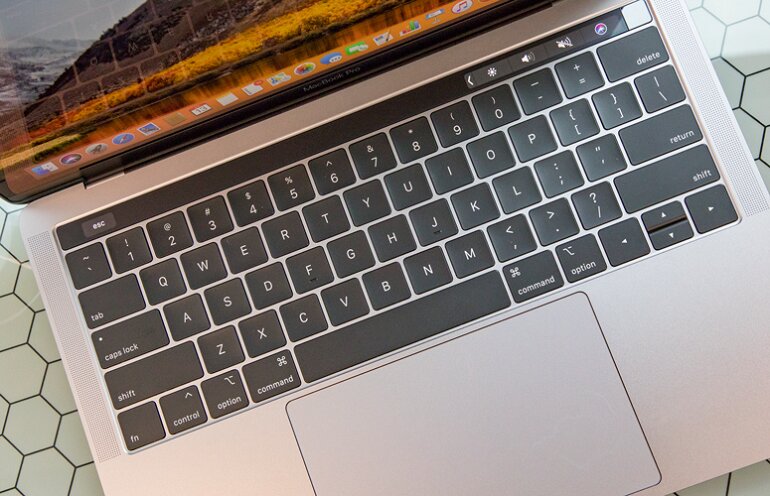 Macbook pro 2018 13 inch-2