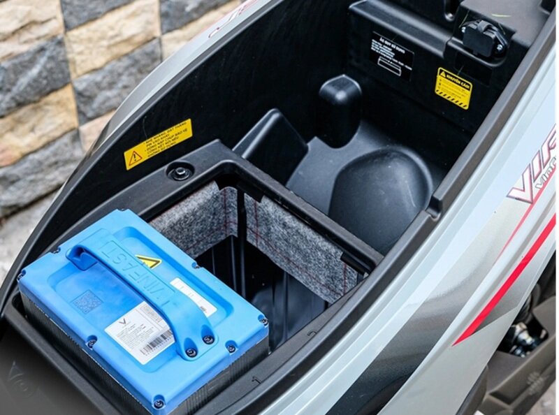 Loạt xe máy điện pin sạc rời tiện lợi linh hoạt, giá chỉ từ 13,9 triệu đồng