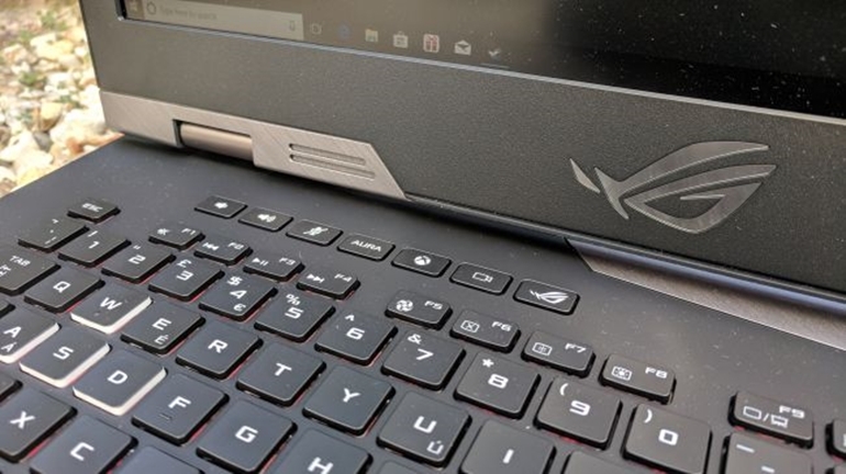 asus rog griffin g703gi