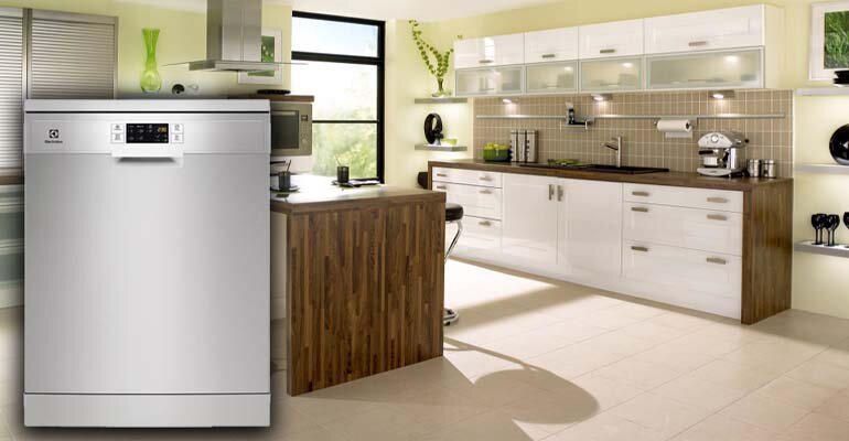 Máy rửa chén ESF5512LOX có thể sử dụng cho 13 bộ bát đĩa may rua bat Electrolux 2