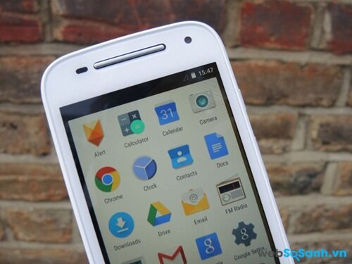 Người dùng Moto E 2015 sẽ tận hưởng tất cả ưu điểm của Android 5.0 Lollipop bởi vì hệ điều này hỗ trợ 64-bit đầy đủ