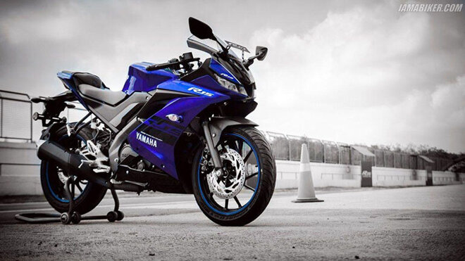 Yamaha R15 V4