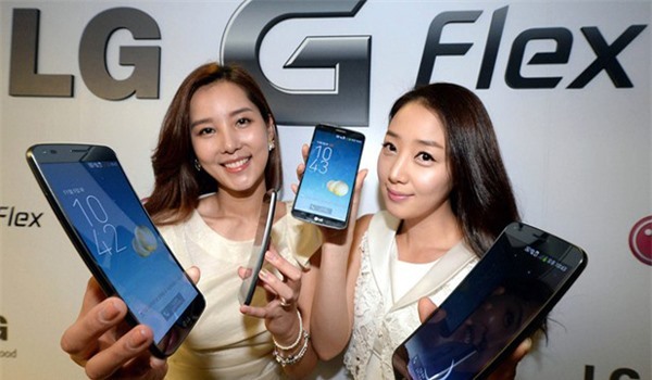 LG G Flex m�n h�nh cong “khoe” pin khủng 4 ng�y