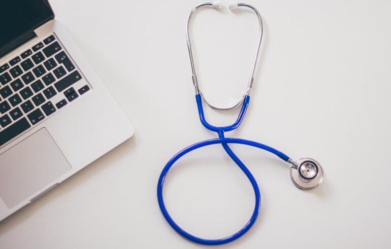 laptop cho sinh viên y khoa 2022