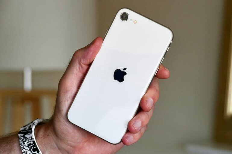 Điện thoại iPhone SE 2022