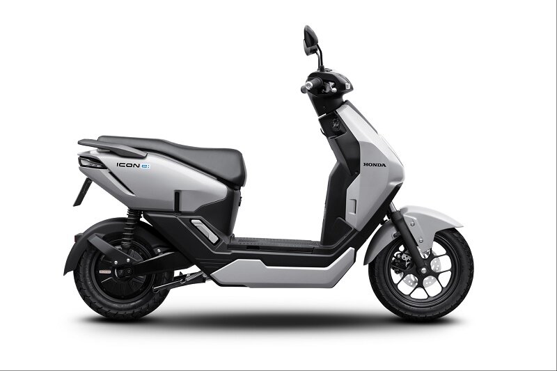 Loạt khuyến mại hấp dẫn khi mua xe máy điện Honda ICON e: từ tháng 8 - 10/2025