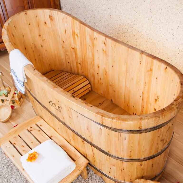 Thiết kế bồn tắm bằng gỗ Sồi